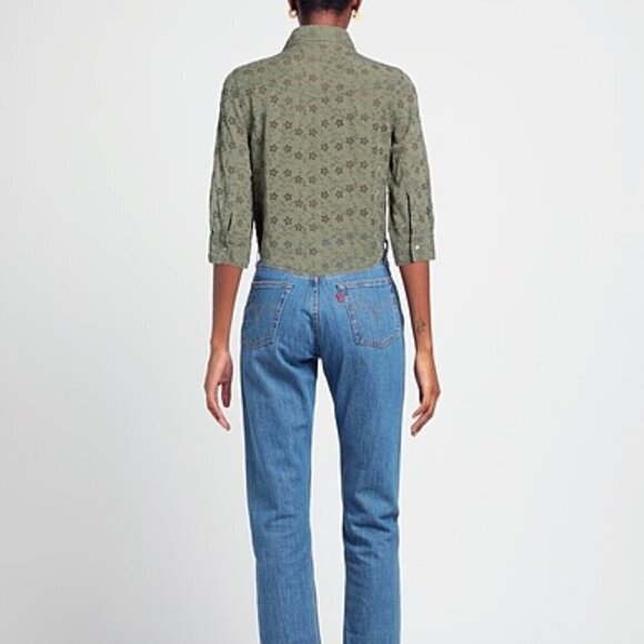 GUESS Eyelet Denim Tie Front Pin Up Shirt Size Medium - Picture 2 of 15